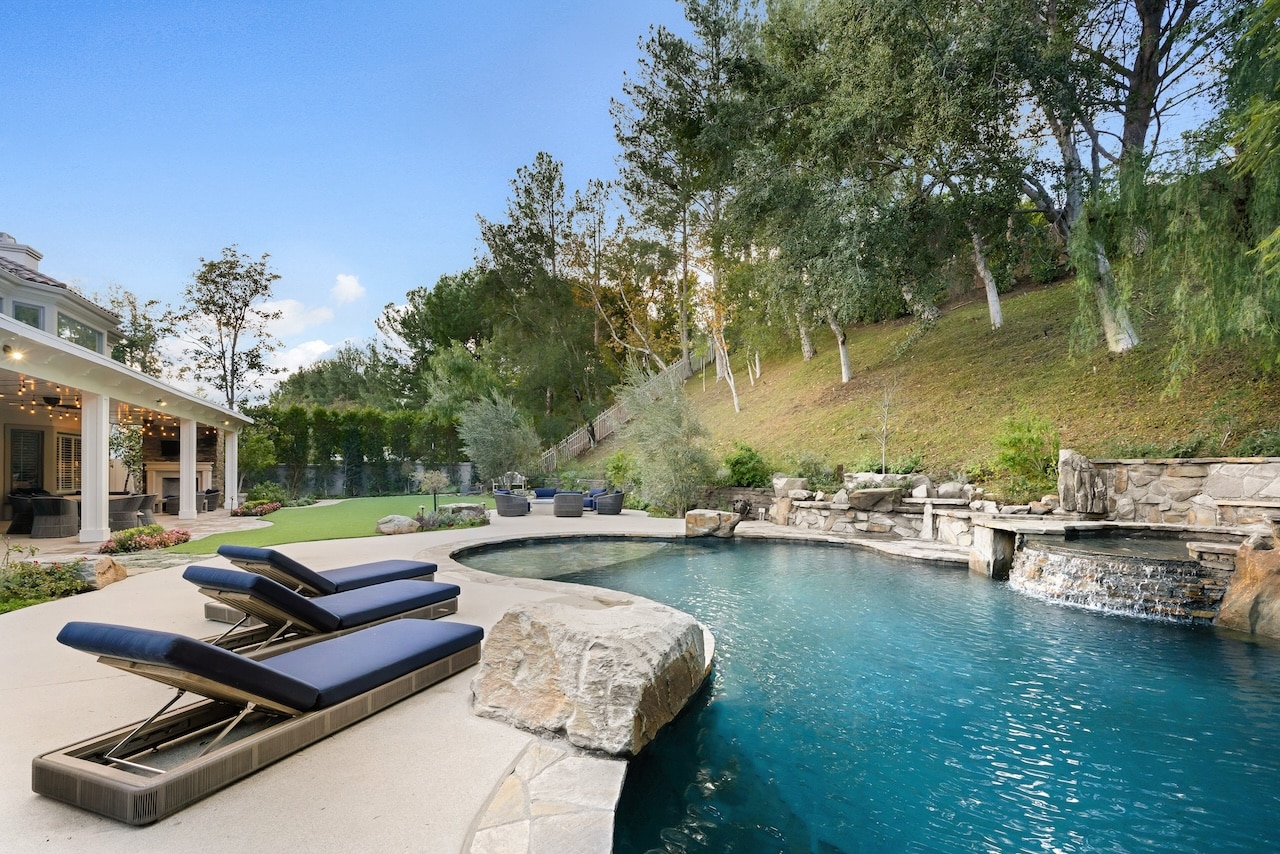 Building Your Dream Pool on Uneven Terrain Tips for a Sloped Backyard